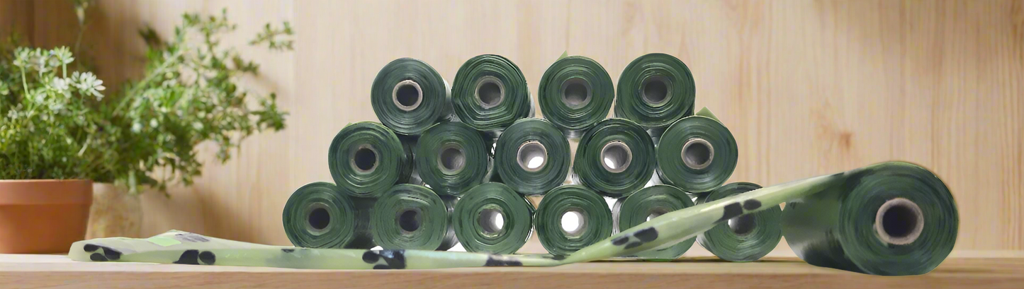 Green Poop / Waste Bags, 240 count ( 16 Rolls of 15 bags each )