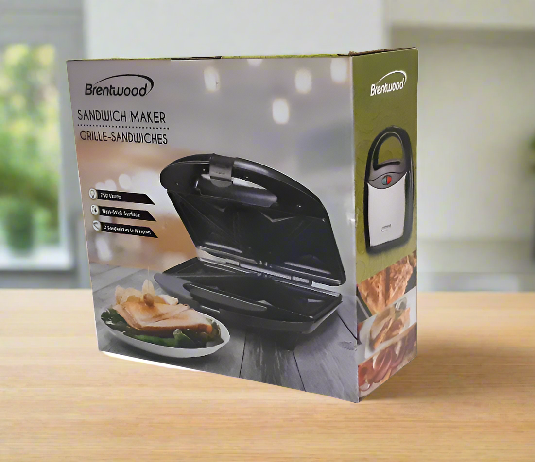 Brentwood Sandwich Maker with Locking Lid, Non-Stick, Black and Silver